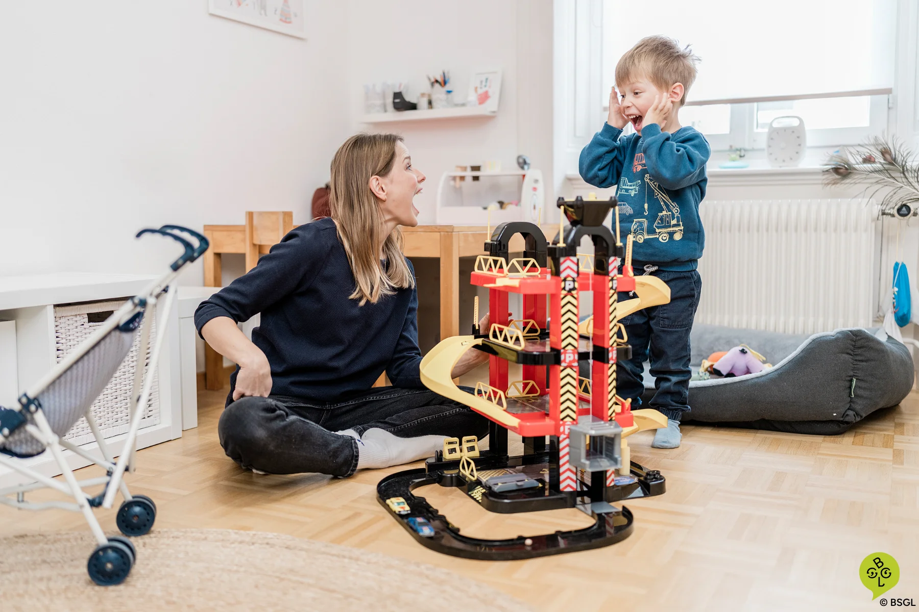 Logopädin mit Vorschulkind