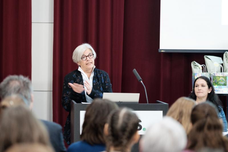 Lucrezia Meier-Schatz.jpg